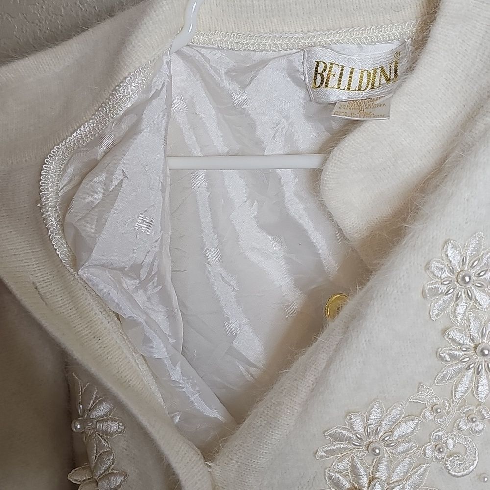 True Vintage 80s Angora Cream Sweater Cardigan 3D Floral, Pearl Gold Buttons - Picture 10 of 12